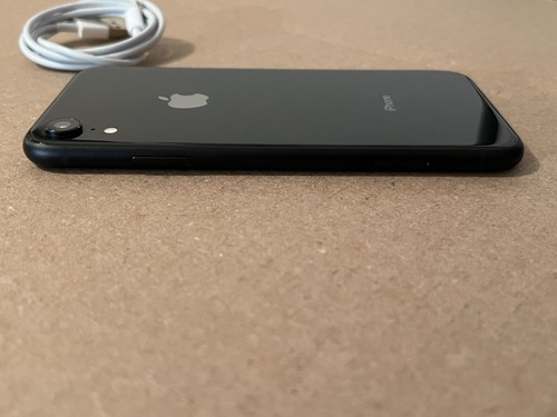 Apple iPhone XR 256GB - Black (unlocked) A1984 (CDMA + GSM) Read - Picture 7 of 11