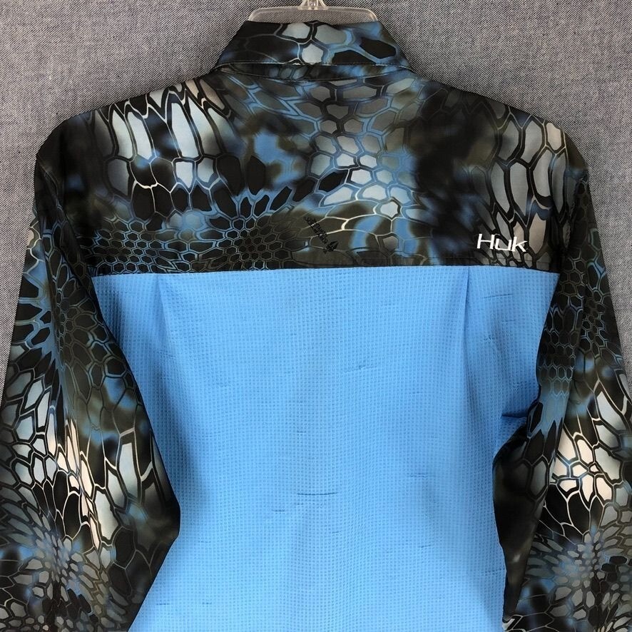 HUK Fishing Shirt M Medium Button Up Long Sleeve Lightweight