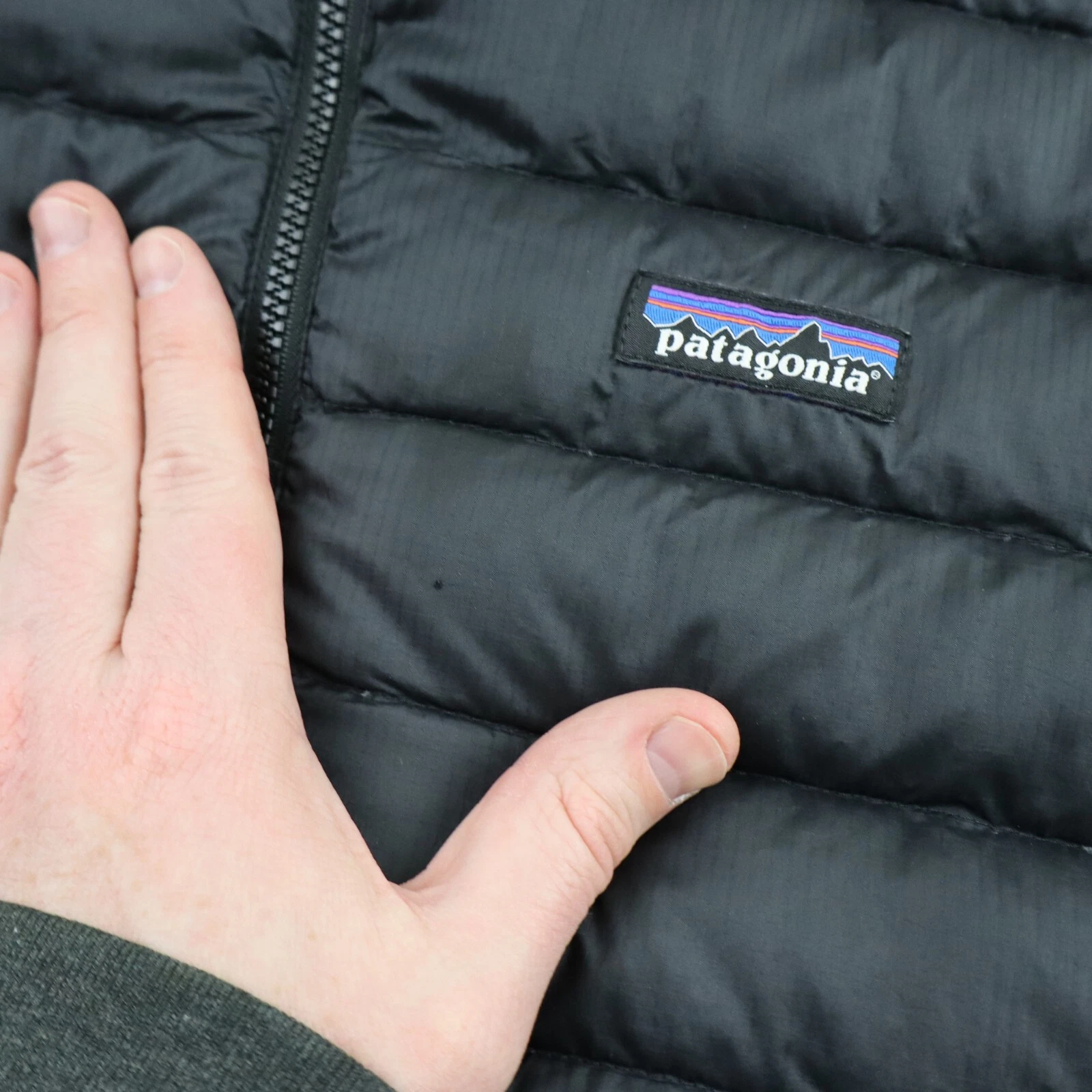 patagonia down sweater puffer insulated quilted full zip jacket