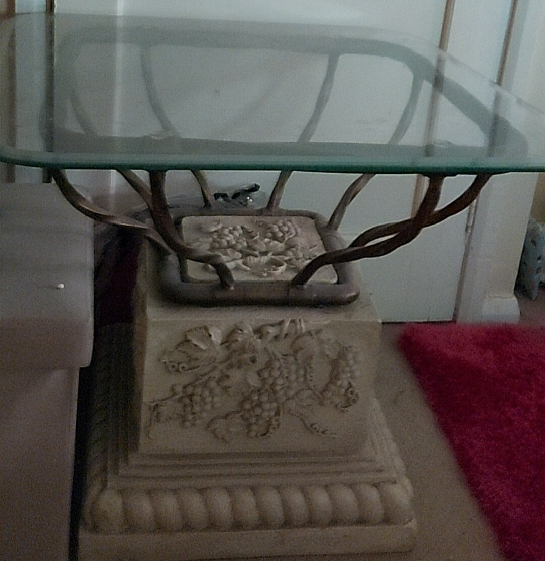 wunderschöner Glastisch zu verkaufen 10£ 