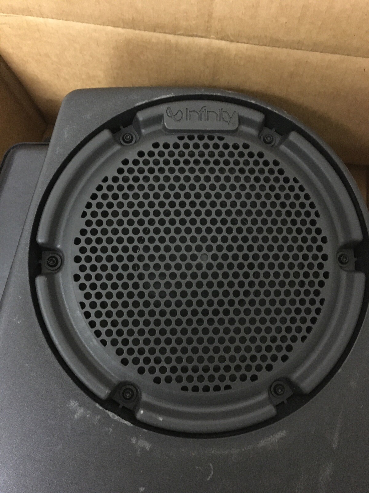 jeep wrangler infinity subwoofer