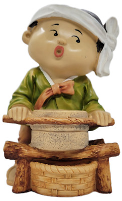 Vintage YI ART Korean Working Villager 10'' Resin Bank