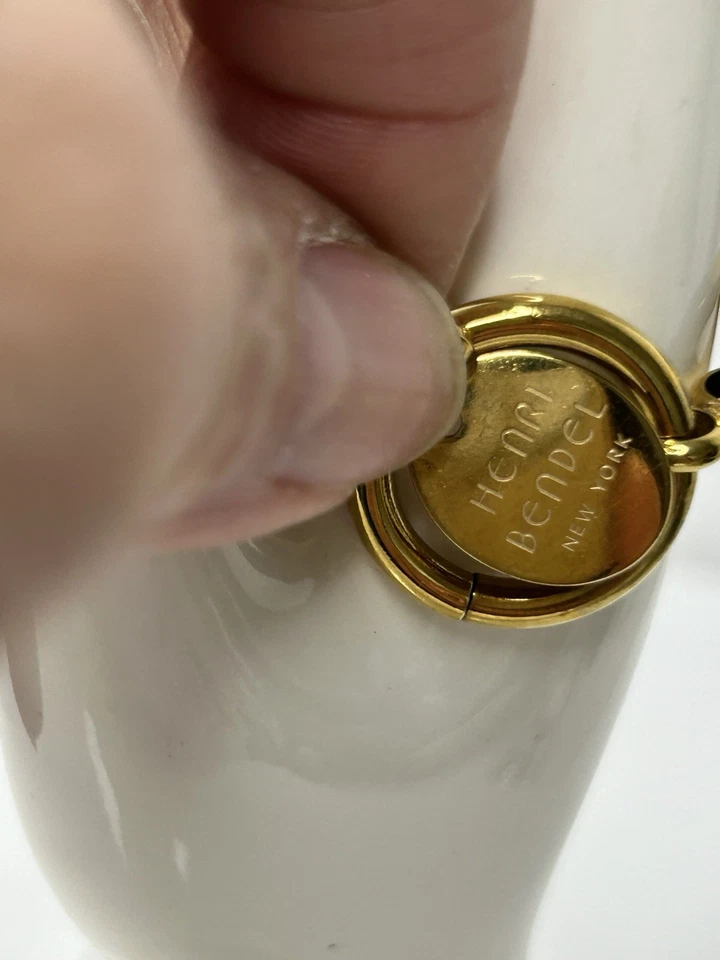 Pulsera Henri Bendel Influencer Link Charm en oro Foto 3 de 4