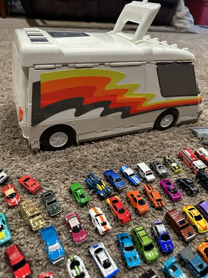 De colección Micro Machines Super Van City Juego - Casa rodante de los años 90 plegable City con 100+ coches Foto 2 de 4