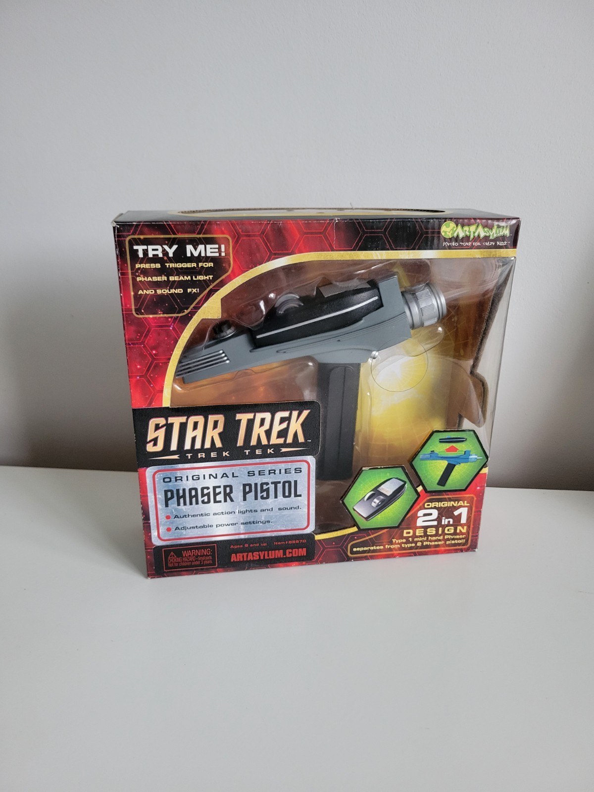 Star Trek - Pistola Phaser Serie Original - Art Asylum - en caja