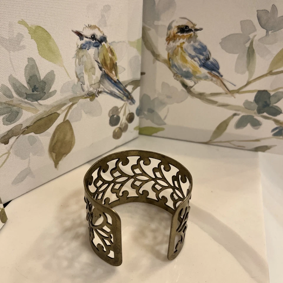 Brazalete Cookie Lee Filigrana Abierta Gunmetal Con Tonos Cobre Tamaño Foto 4 de 4