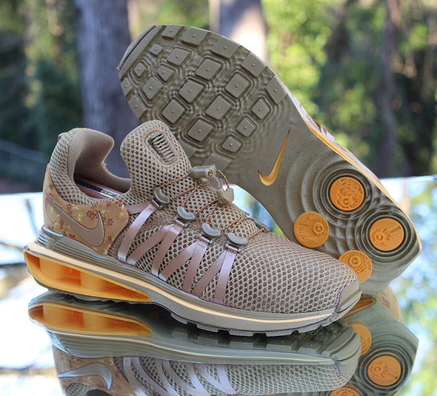 nike running shoes blue and white