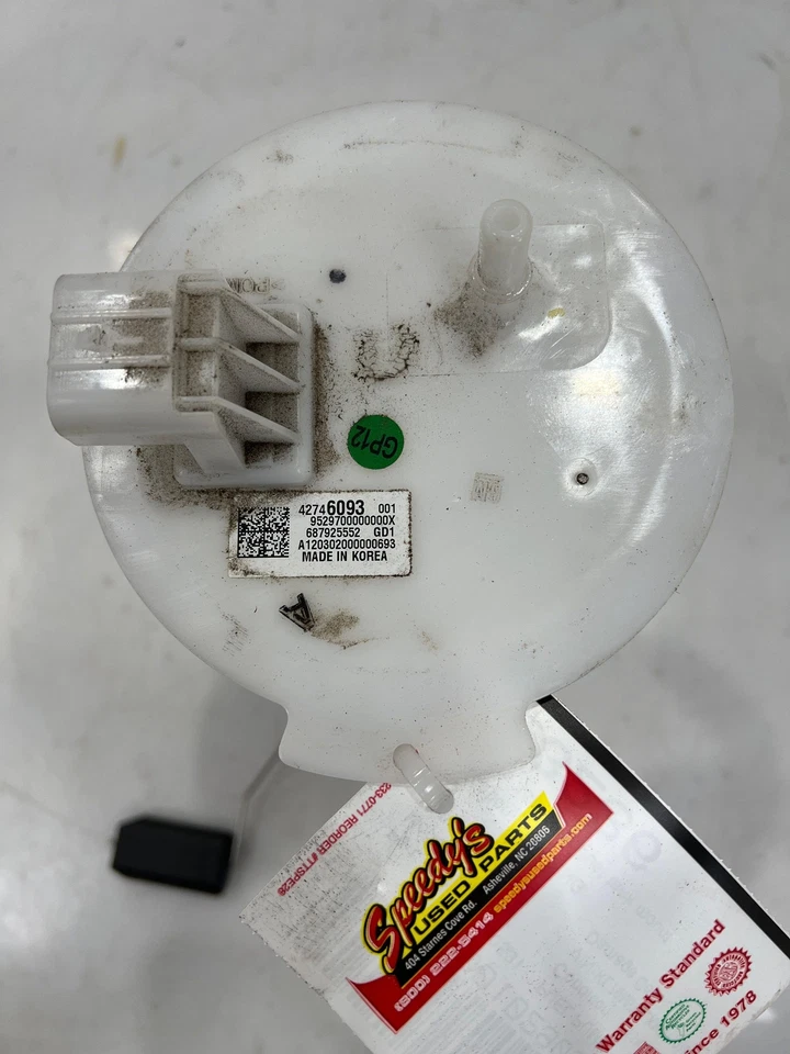 Conjunto de bomba de combustible Chevy Trailblazer AWD 21-23 OEM 42746098 Foto 2 de 4