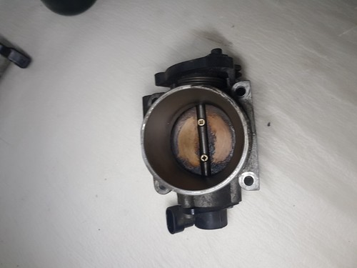 Drosselklappe Volvo V40 1,8l Bj.01 9186780