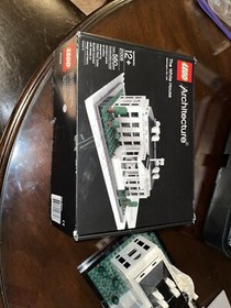 LEGO LEGO ARCHITECTURE: The White House (21006) (instructions Missing)