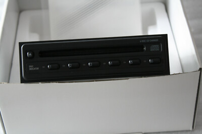 GENUINE AUDI A3 S3 6 Speed CD Changer チェンジャー CHANGER 8E0057111E RNS E 2 DIN