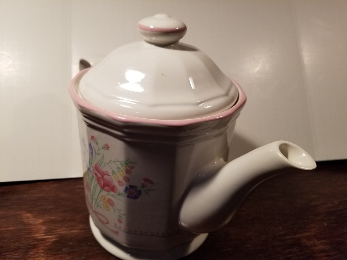 サンズヴィンテージティーポットBIGサイズ Vintage VICTORIAN FLOWERS TEA POT WITH LID BY SARMA STUDIOS