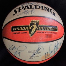 2006-2007 WNBA Seattle Storm Team Signed Basketball:  Sue Bird/Betty Lennox more