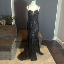 Womens Black MermaidFit Sequins Party Prom Formal Dress LaceUp Back Size 4 READ