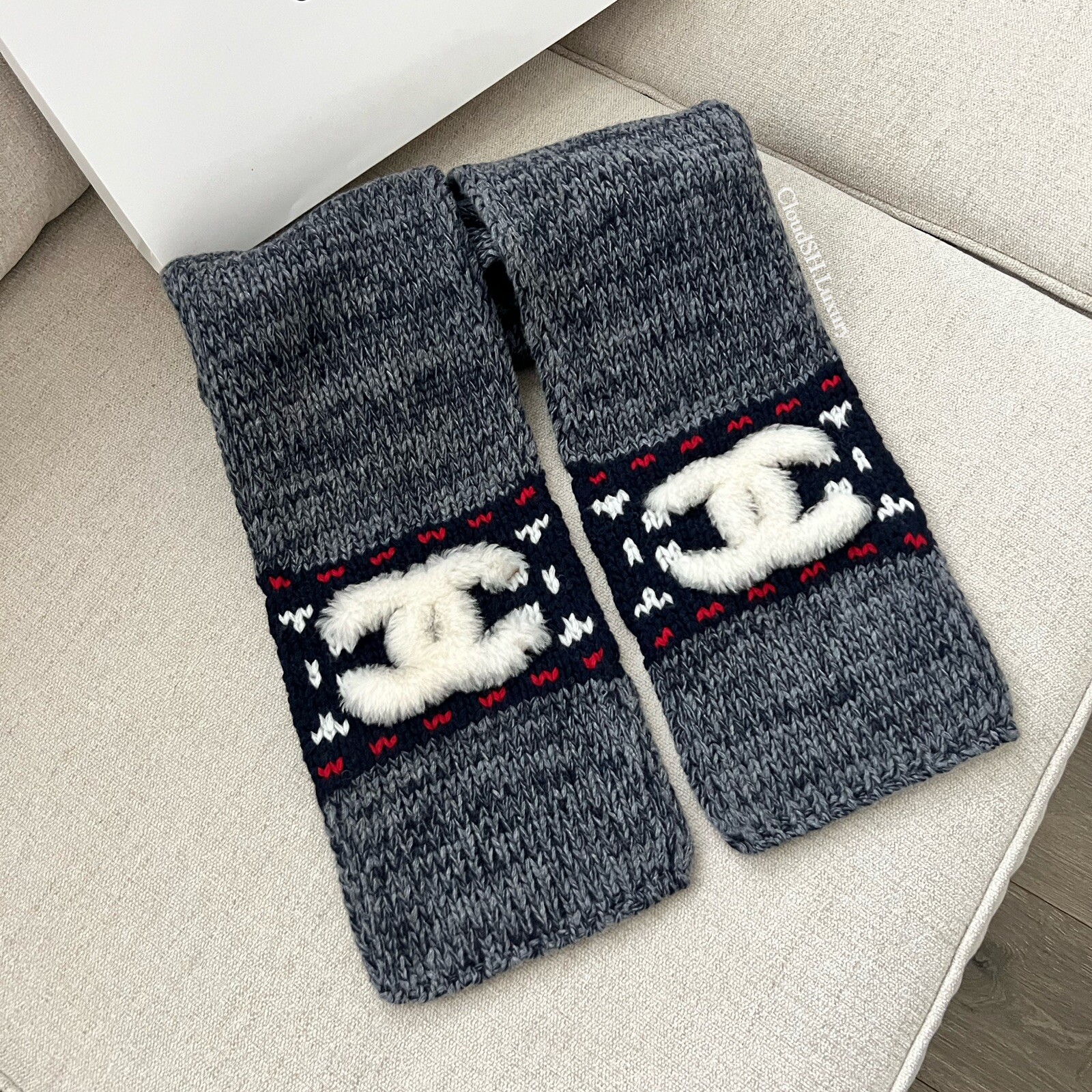 Auth BN Chanel CC Logo Blue Wool Knit Scarf/ Muffler image 4