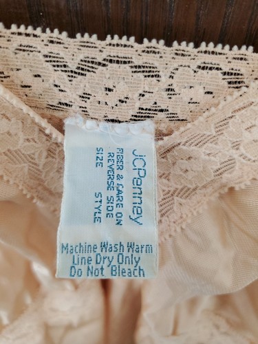 Vintage JCPenney Full Slip Size 38 Beige 100% Nylon Adjustable Straps Lace Trim - Picture 5 of 5