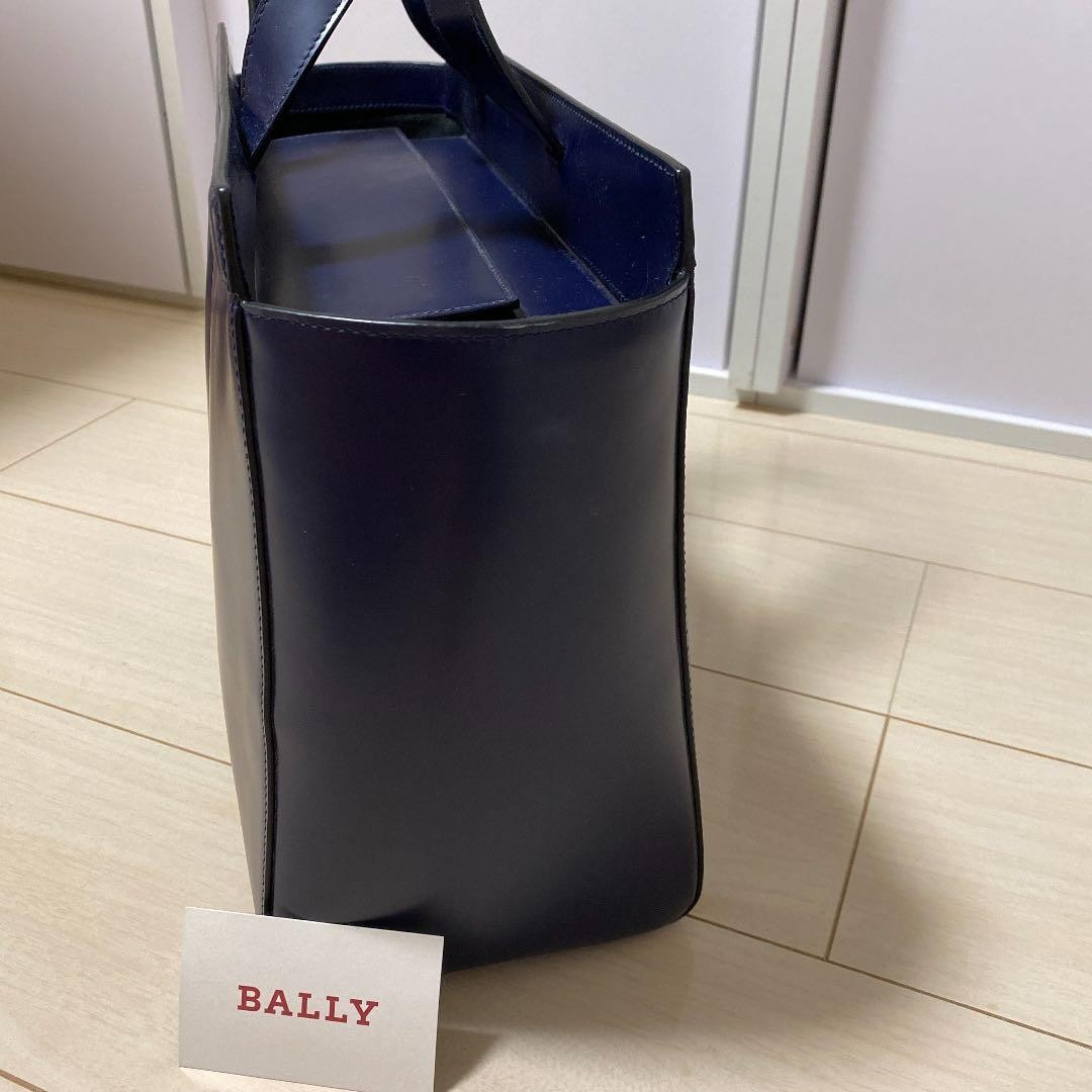 Excellent BALLY BLEXEN Navy — image 4
