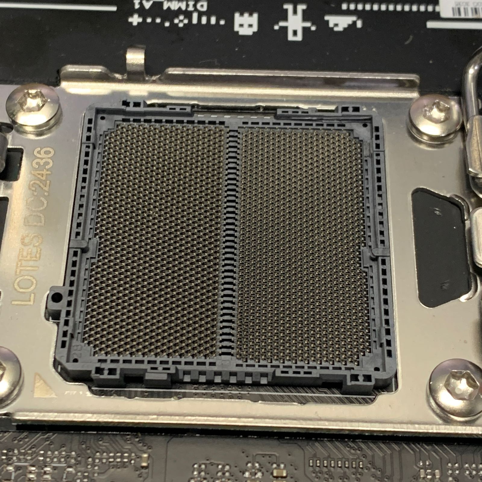 ASUS ROG Strix B650-A Gaming WIFI AMD AM5 DDR5 WiFi 6E ATX Motherboard - READ