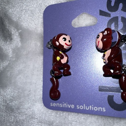 Orecchini Claire's Brown Monkey fronte e retro simpatici borchie pendenti nuovi con etichette HTF rari - Foto 2 di 4