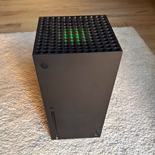 Microsoft Xbox Series X 1 TB Konsole Schwarz mit Controller und Headset
