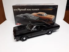1/18 gmp plymouth road runner