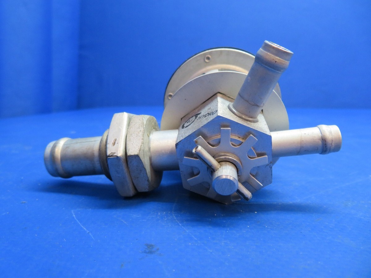 本LA‐4‐12 Lake LA-4-200 Airborne Vacuum Regulating Valve P/N 2H3-12 (1222