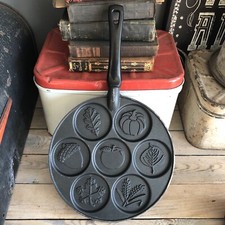 Nordic Ware Decorative Fall Pan Cast Aluminum Made In The USA Vintage No. 16
