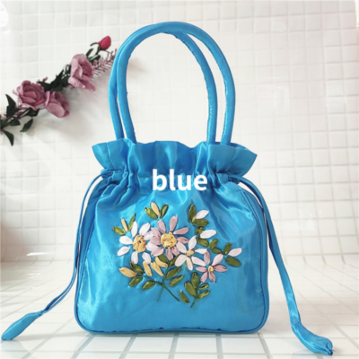Floral Blue Drawstring Women\'s Bag. Excellent Condition! Bueno Backpack Purse Small Quilted Blue Floral Close  main image 3