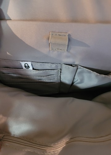 Baggallini Naples RFID blocking Convertible Backpack Blush 11" W 12"H 4.5" D - Picture 6 of 14