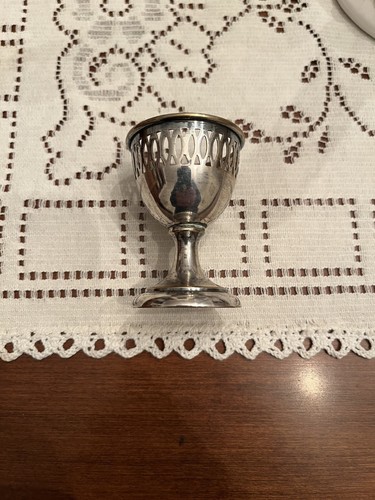 Silver Egg Holder/Cup, base dia. 1 1/2", top dia. 1 3/4" X 2 1/2" high