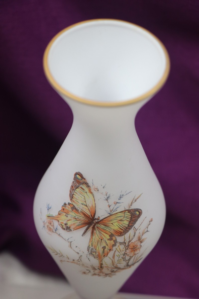 Vintage Italy White Satin Butterfly 10