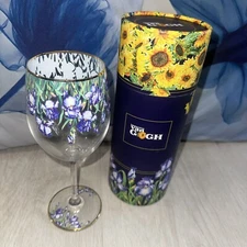 Van Gogh Museum WINE Glass Irises design collectible Classic Art piece Wedding