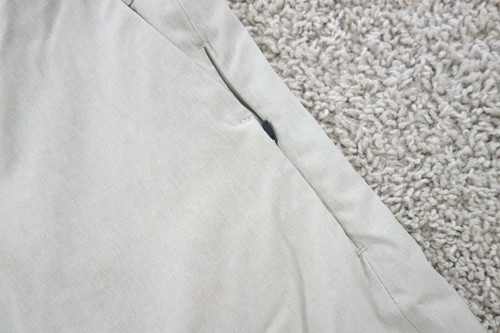 Vuori Shorts Mens 32 Beige Chino Aim Performance Tech Lightweight Stretch * - Picture 2 of 9