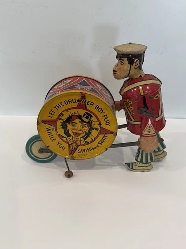 VINTAGE TIN WIND UP TOY - MARX BRANDED "LET THE DRUMMER BOY PLAY" ca. 1930s-40s