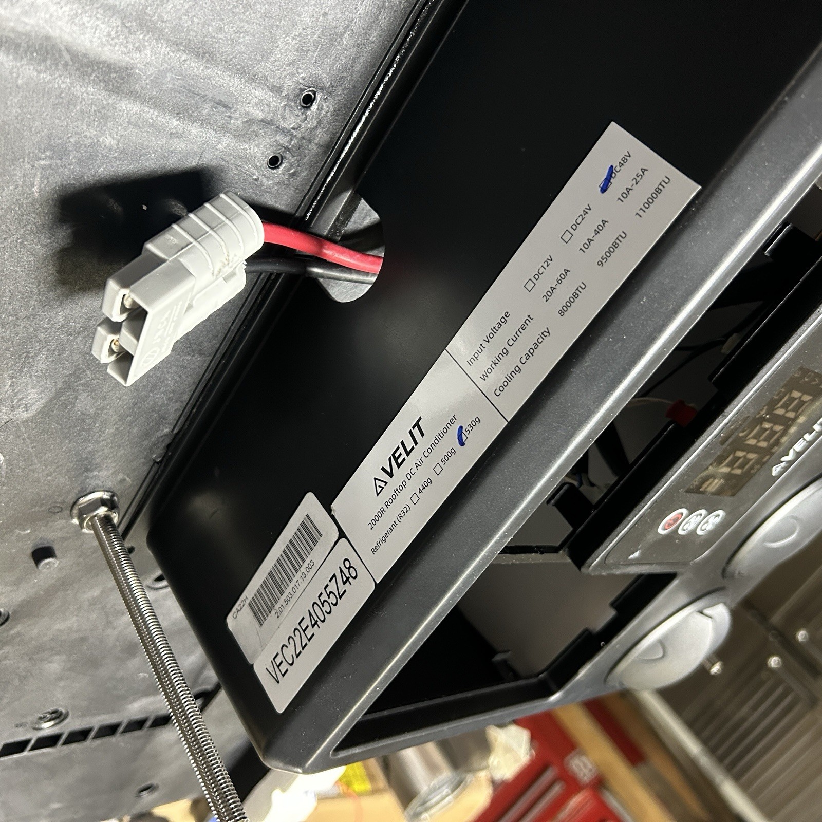 VELIT 2000R | DC-Powered Rooftop Air Conditioner White 48V New