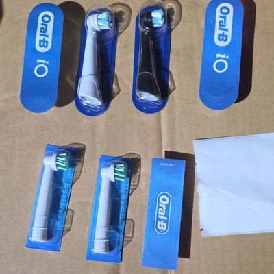 Oral-B Oral-B iO Rotating Toothbrush Replacement Heads Lot, White/Green