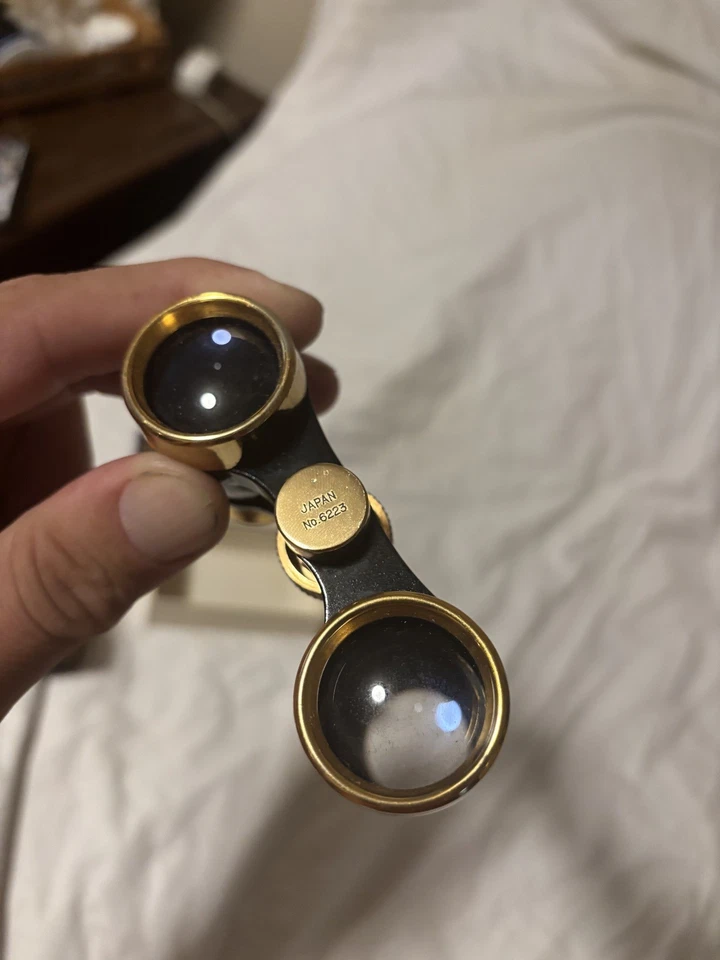 Sears Vintage 2.5 X Black, Gold Coated Theater Binicicular in original box. - Image 2 of 4