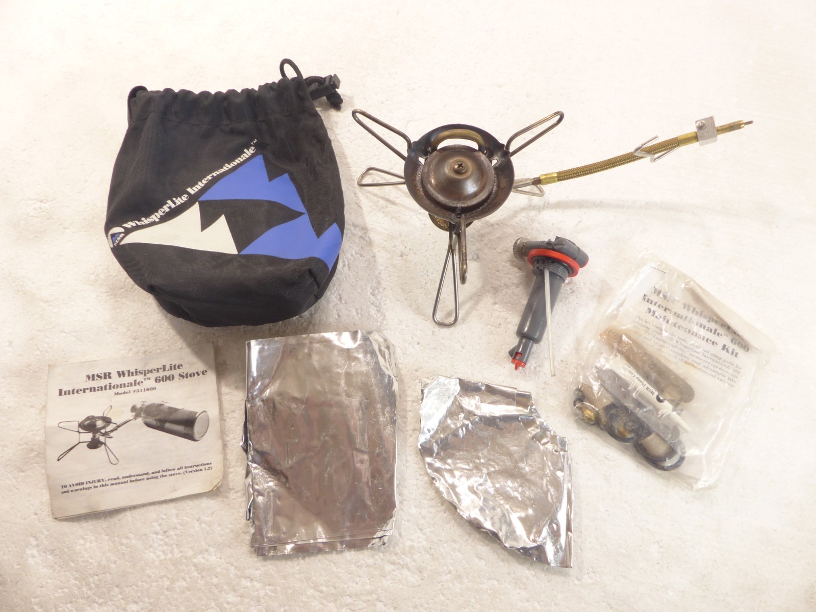 MSR WhisperLite Internationale 600 Compact Backpacking / Cam