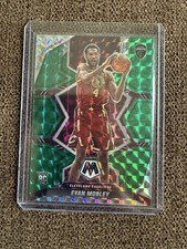 2021-22 Panini Mosaic - Rookies Evan Mobley #201 Green Mosaic Prizm (RC)