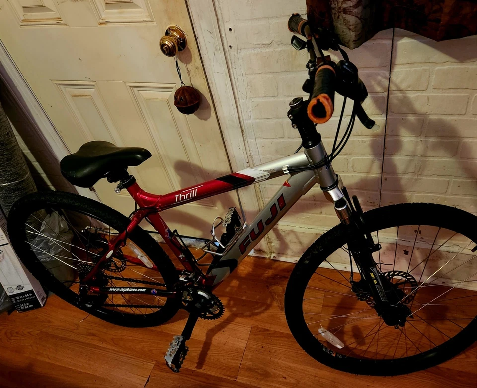 Bicicleta de montaña Fuji Thrill Foto 4 de 4