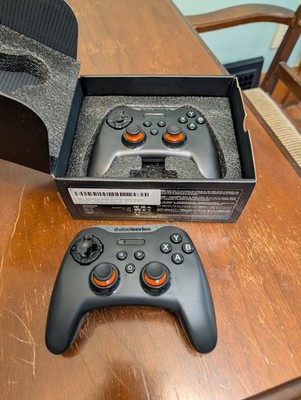 Steelseries Stratus XL Wireless Gaming Controller for Windows and Android
