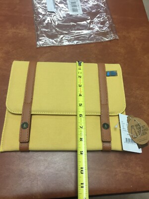 Mad Rabbit Kicking Tiger iPad sleeve Honey Mustard 27x21 cm New in Package
