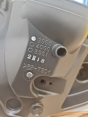 ケースのみ Suzuki OEM Part 13701-39G00 Case Assembly Air Cleaner for sale