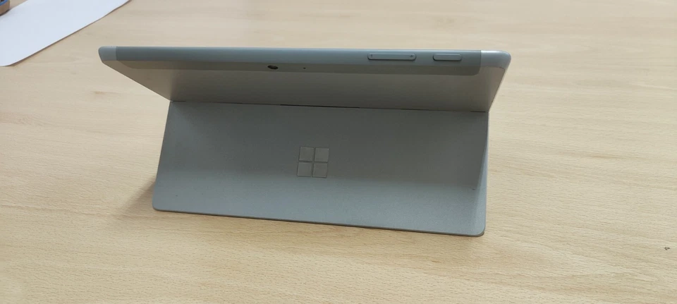 Microsoft Surface Go 2 64GB, Intel Pentium 4425Y, Wi-Fi, 10,5" - Argento - Immagine 4 di 4