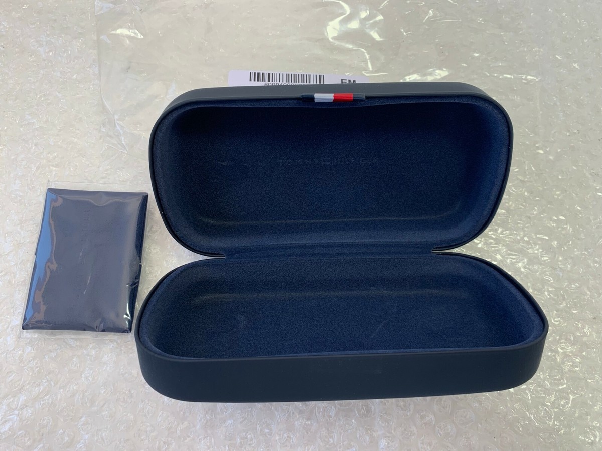 Tommy Hilfiger sunglasses with case and cloth Tommy Hilfiger sunglasses shades with case and cloth main image 3