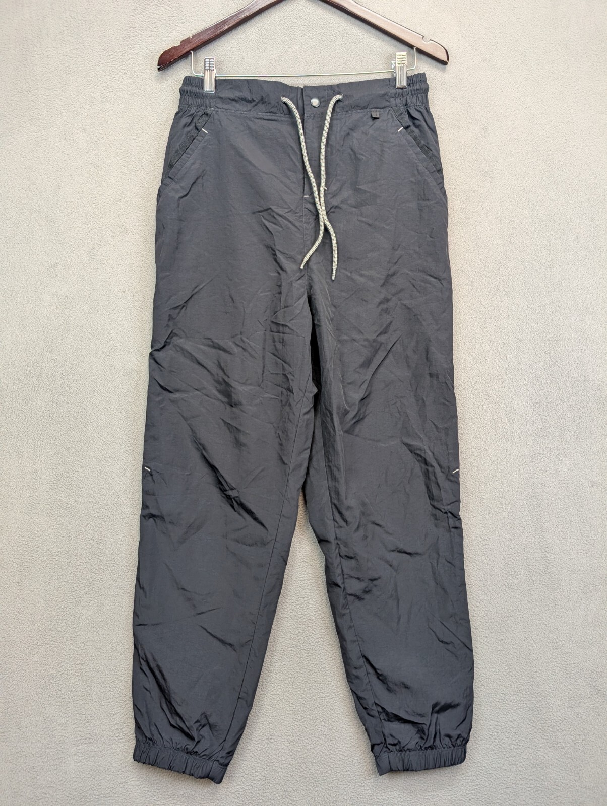 Gymshark Mens Medium Black Lightweight Nylon Training Joggers for Gym & Workout-image