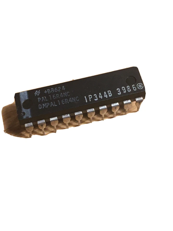 IP344B 3986 Chip From Emu Emax 1 - Photo 1/1