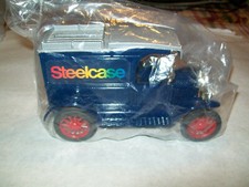 Ertl #1657 "Steelcase #4 Red Spokes/Chrome Trim" 13 Model T Bank 1/25 Scale NOS