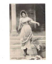 SD2074  SOCIAL LIFE VENETIAN LAUNDREY GIRL WASHING  ON THE STREET RPPC