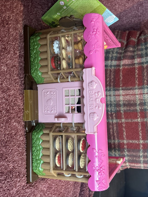 Li'l Woodzeez Tickle-Your-Taste-Buds Bakery Set New Unopened